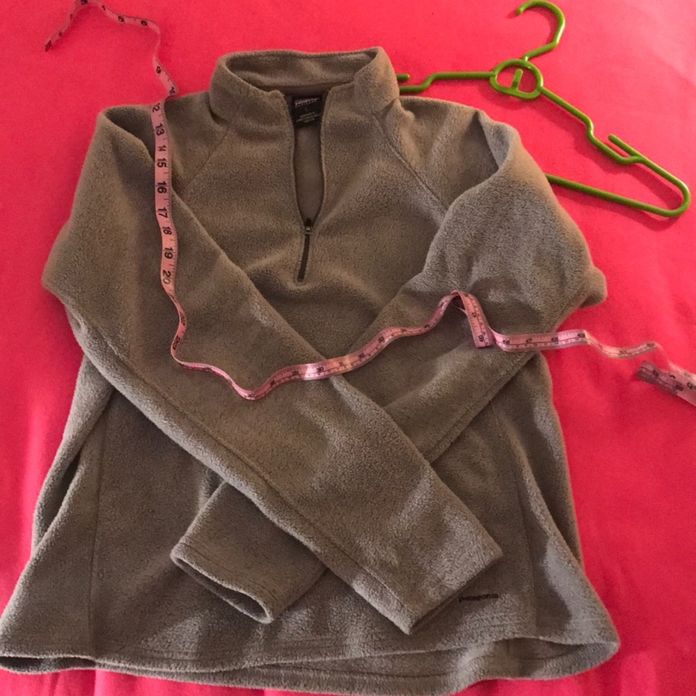 Lavender Patagonia Fleece quarter zip Pullover